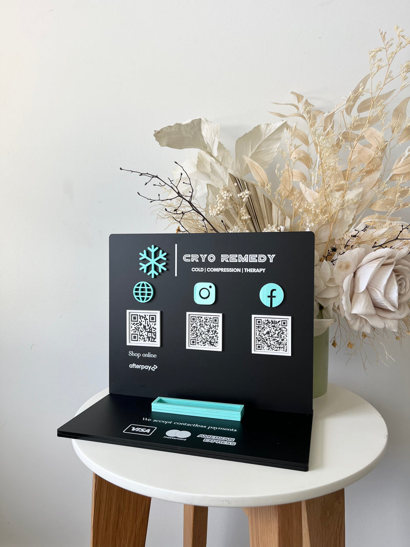 Rectangle 3 QR Code + Cards + Logo Style 1