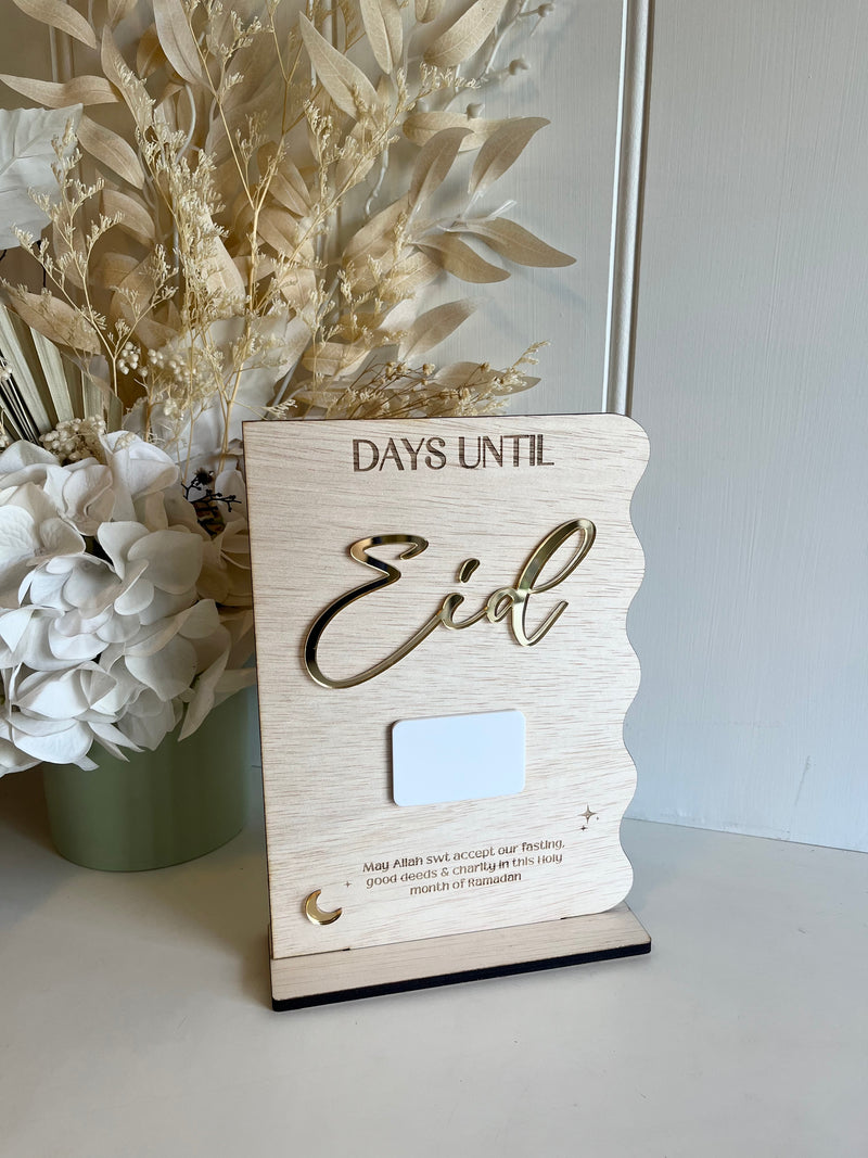 Wavy Days Until Eid Freestanding