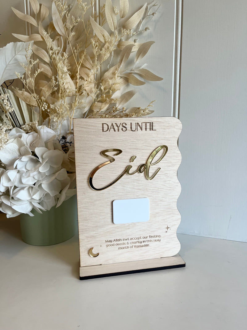 Wavy Days Until Eid Freestanding